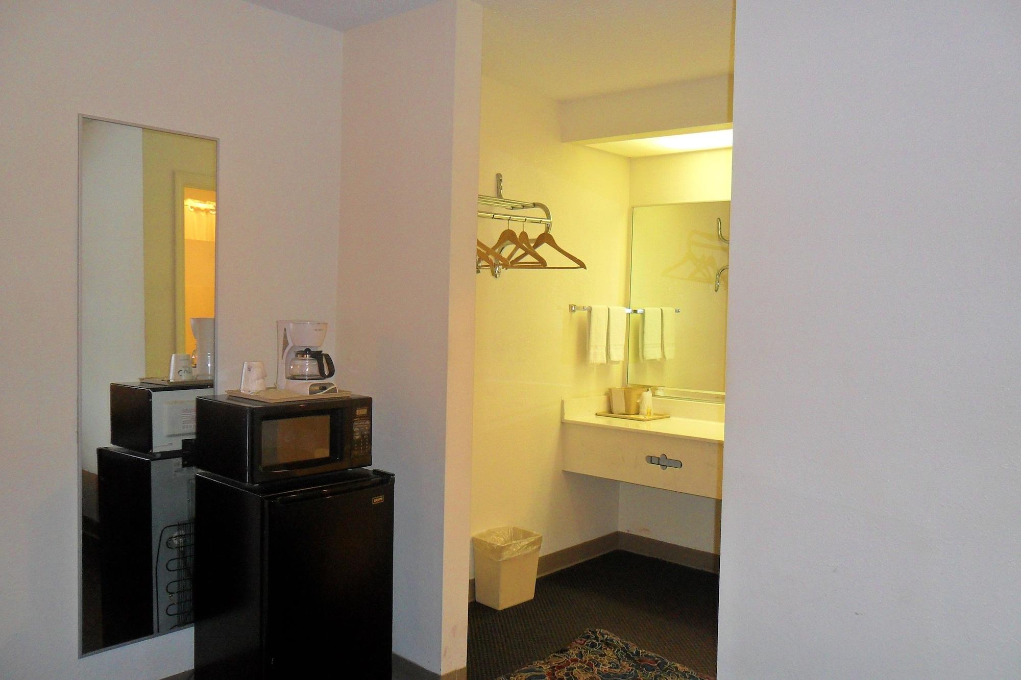Luxury Inn & Suites Сельма Екстер'єр фото