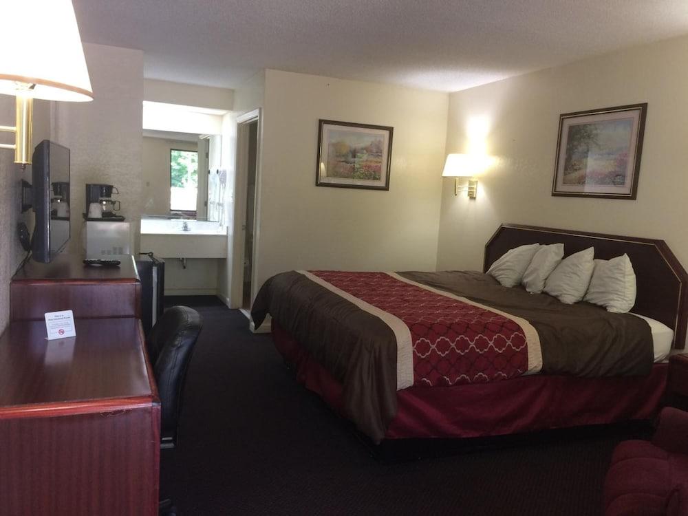 Luxury Inn & Suites Сельма Екстер'єр фото