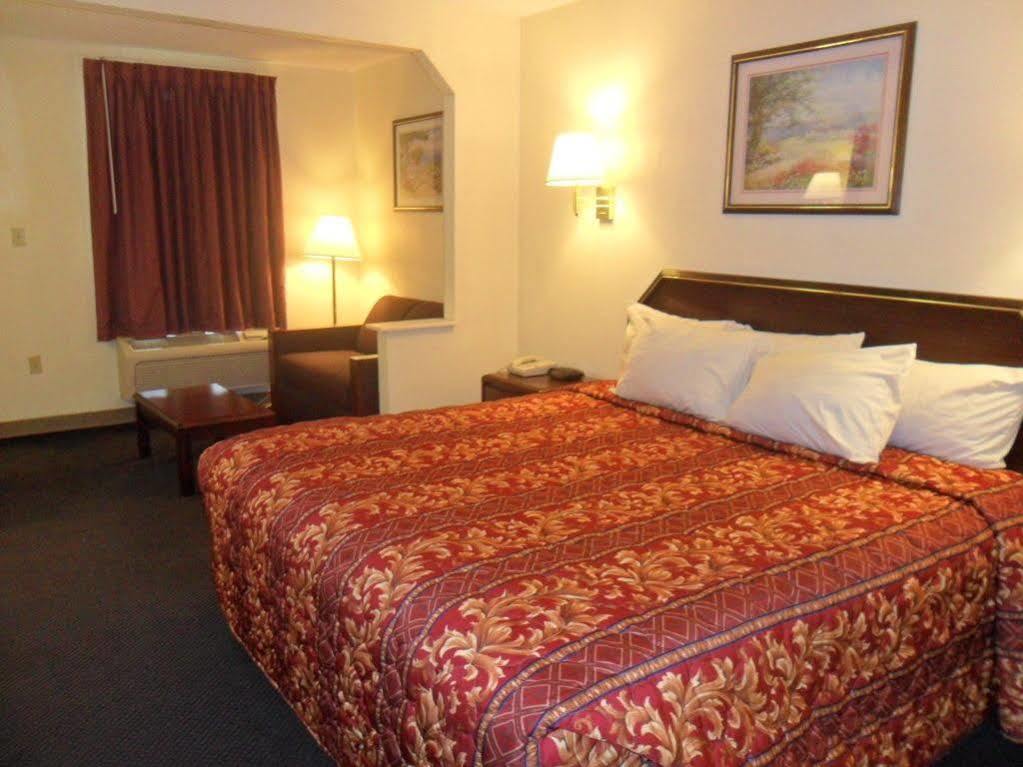 Luxury Inn & Suites Сельма Екстер'єр фото