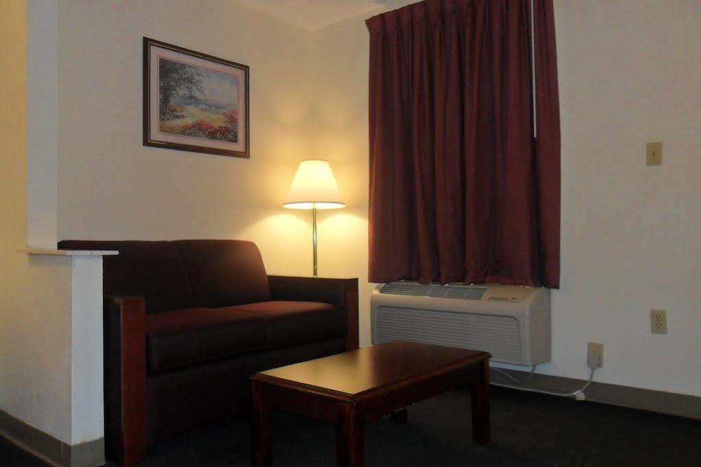 Luxury Inn & Suites Сельма Екстер'єр фото